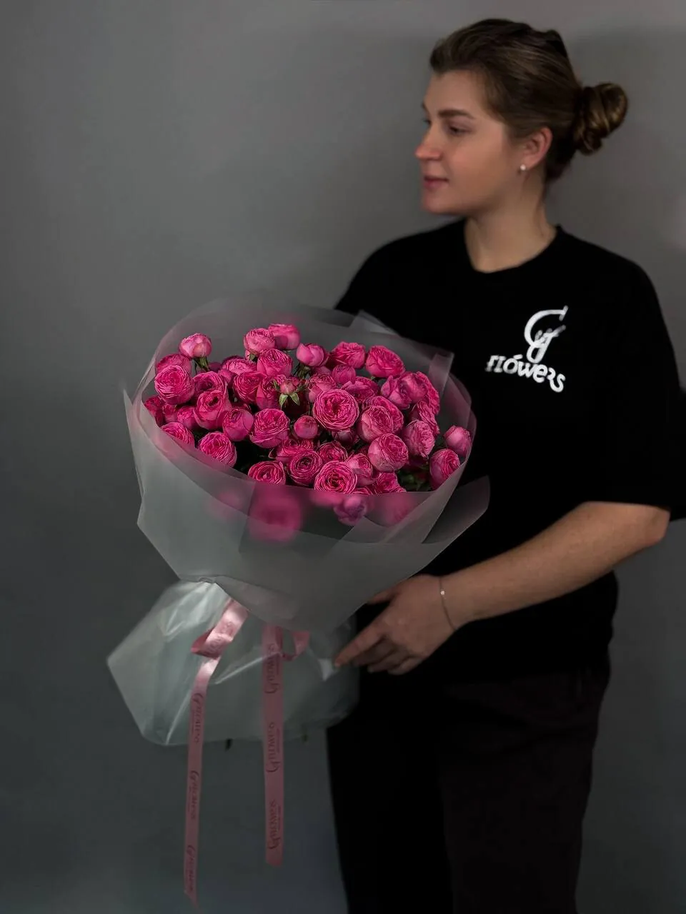 Монобукет из кустовых пионовидных роз «Pink colours»