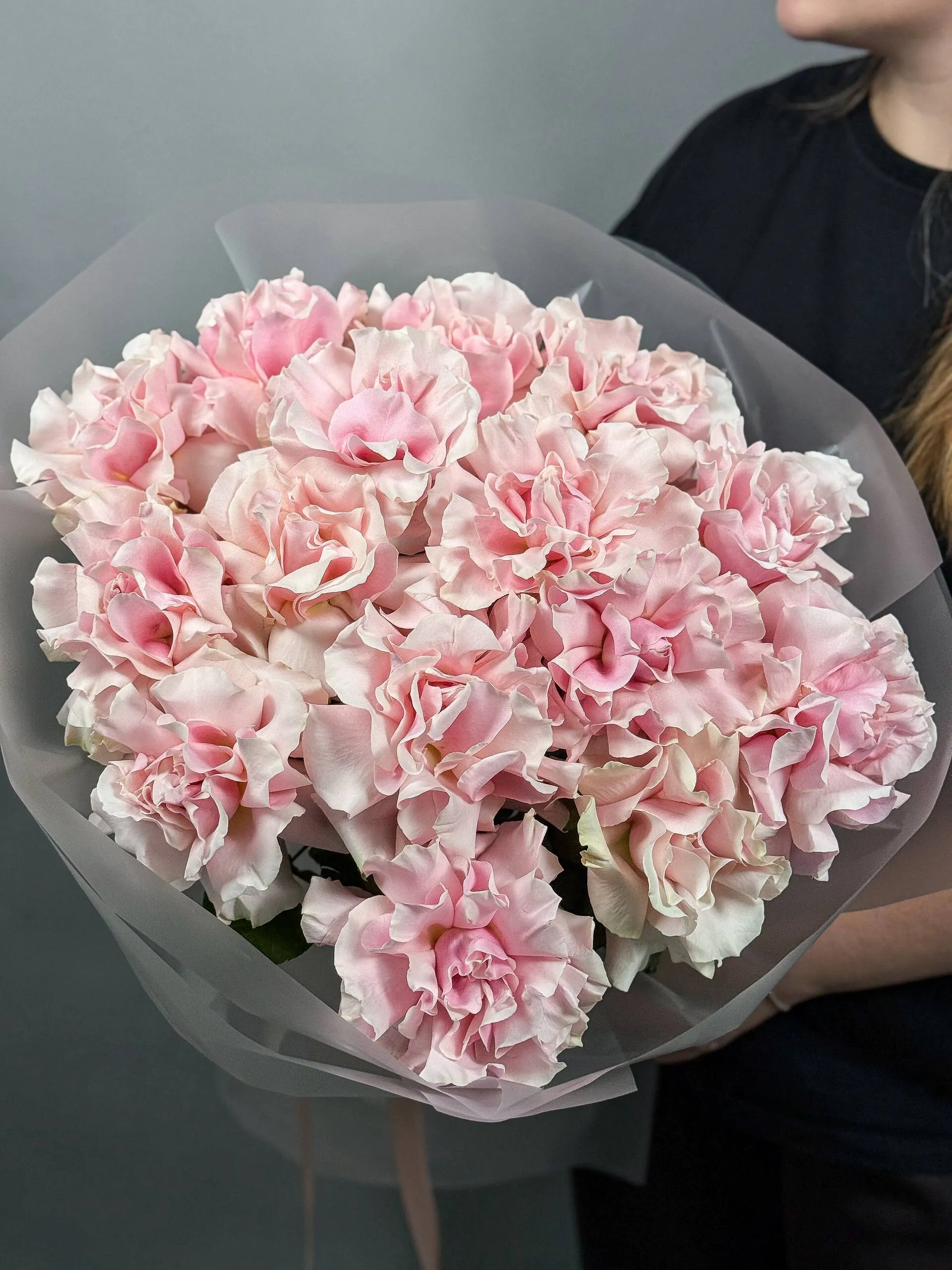 Монобукет из французских роз «Pink Mondial» — фото 3